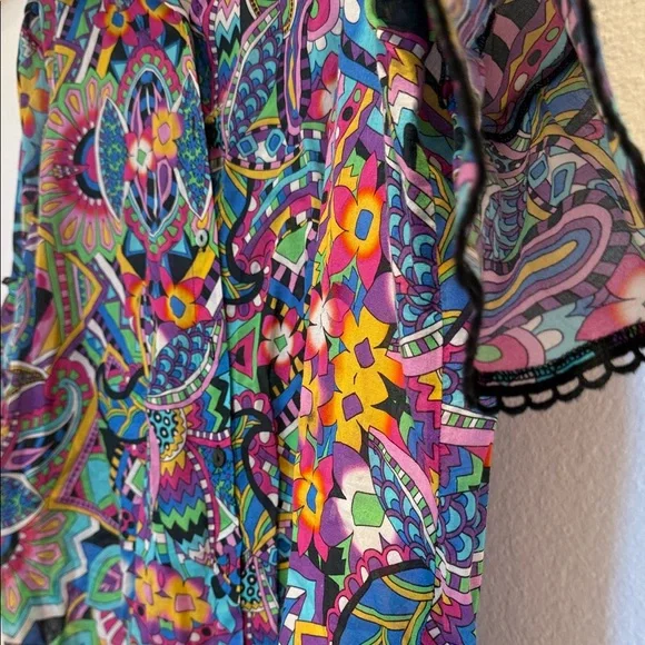 Johnny Was Multicolor Floral Geometric Blouse - Picture 6 of 9